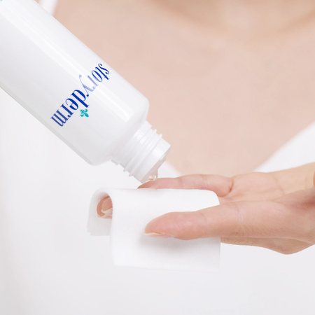 Storyderm Woda oczyszczająca o właściwościach nawilżających