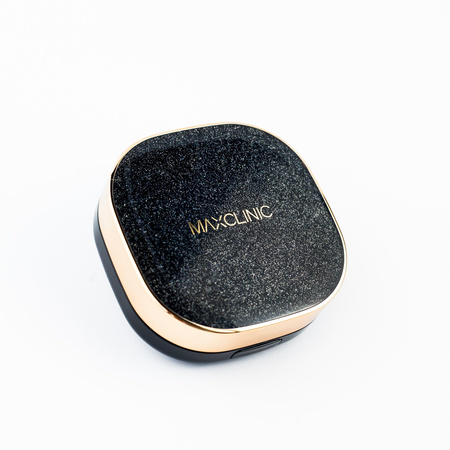 Maxclinic Podkład matujacy do twarzy z kolagenem i wysoką ochroną przeciwsłoneczną SPF50+, PA+++